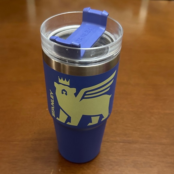 Set of 2 Stanley Quencher Lion Tumblers 14 oz - Picture 2 of 9